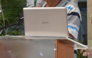 Dr. Armand Palijon, UPOU Landscape Consultant, lecture about tree nurturing.