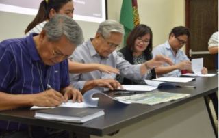 Dr. Felix Librero, UPOUFI President; Dr. Oscar J. Tayko, BSP Credit Surety Fund Chairman/CEO; Ms. Karina G. Zobel, Coophub Chairperson; and Dr. Primo G. Garcia, FMDS Dean sign the Memorandum of Agreement for the research project entitled, "Effect of Costus igneus on Obesity and other Metabolic Disorders in Diet-Induced Obese Male ICR Mice”