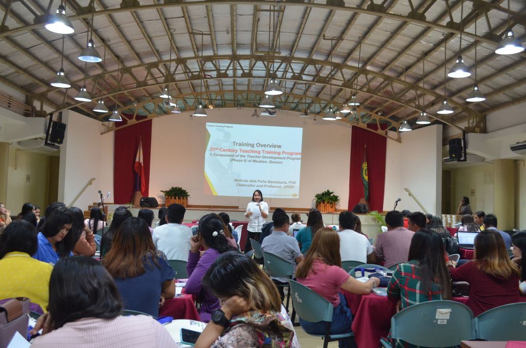 Dr. Melinda dP. Bandalaria, Teacher Development Program Project Leader, led the 21st Century Teaching training of 75 teachers from 13 educational institutions in Quezon at the UPOU CCDL Auditorium, Los Banos, Laguna. Dr. Melinda dP. Bandalaria, Teacher Development Program Project Leader, led the 21st Century Teaching training of 75 teachers from 13 educational institutions in Quezon at the UPOU CCDL Auditorium, Los Banos, Laguna.