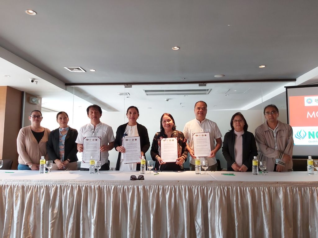 With their witnesses, UPOU Chancellor Melinda Bandalaria (4th fr R), UPB Chancellor Raymundo Rovillos (3rd fr R), BSU Vice President for Academic Affairs Kenneth Laruan, on behalf of President Feliciano Calora, Jr. (3rd fr L) and the IFSU President Eva Marie Dugyon (4th fr L), signed the MOA to collaboratively organize and hold the NCODeL 2019. With their witnesses, UPOU Chancellor Melinda Bandalaria (4th fr R), UPB Chancellor Raymundo Rovillos (3rd fr R), BSU Vice President for Academic Affairs Kenneth Laruan, on behalf of President Feliciano Calora, Jr. (3rd fr L) and the IFSU President Eva Marie Dugyon (4th fr L), signed the MOA to collaboratively organize and hold the NCODeL 2019.