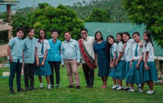 Mr. Bandoquillo with his BKD Officers and parents in Taysan Resettlement Integrated School during his UPOU Virtual Graduation. He insisted on sharing his graduation moment with his students to inspire them to always acknowledge their parents’ efforts in achieving one’s success.