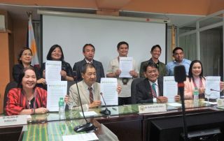 UPOU Made History, Inks MOA with 7 DE Providers to Formalize Distance Education Consortium