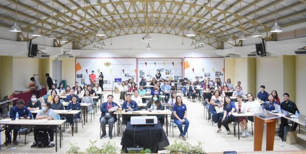 Selected faculty representatives from invited institutions with the resource persons and the UPOU FEd Team