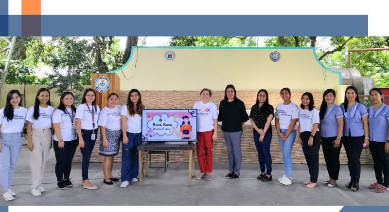 BBRP team composed of volunteer monitors (from left to right) Ella Hernandez, Anna Mhari Duria, Betina Paula Cardena, Marites Moya, Carla Alyssa Cabrera, Jestine Crhistia Gatdula, Dir. Queenie Ridulme, Dr. Naneth Labrador (Principal of SDES), Asst. Prof. Katherine Gonzales (faculty volunteer), Charlene Mina, Jurell Ordanes, and Grade 3 teachers Ms. Rea Tamayo, Ms. Shella Esteva and Ms. Nelia Quintos. 