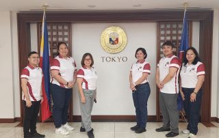 UPOU delegation at the UP VINTA Learning Caravan in Tokyo led by UPOU Chancellor Joane V. Serrano, 3rd from right. (L-R) Asst. Prof. Remsce Pasahol. Dean Charisse T. Reyes, Dean Finaflor F. Taylan, Chancellor Serrano, Dean Roberto B. Figueroa, Jr., and Asst. Prof. Margaret Jarmin-Suarez.