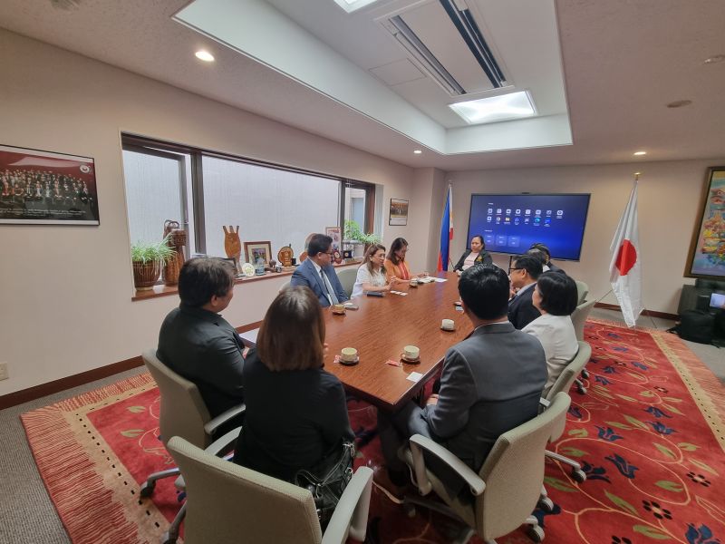 (Facing right) Mr. Christian L. De Jesus, Ambassador Mylene J. Garcia-Albano, and Ms. Fatima Quintin from the Philippine Embassy in Japan meets with UP and UPOU officials to discuss opportunities for OFWs through UP VINTA.