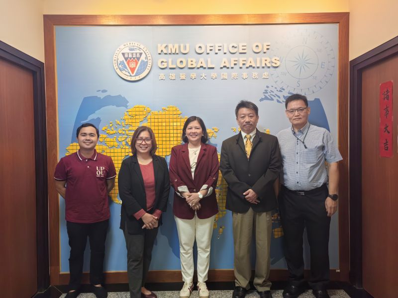 (L-R: Asst. Prof. Remsce Pasahol, Dr. Finaflor Taylan, Dr. Joane V. Serrano, Dr. Chai-Lin Kao, and Professor Yong-Chao Su)