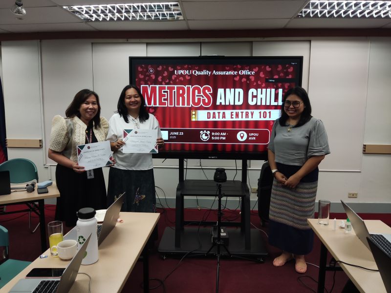 Awarding of certificates to the speakers (from L-R: SPMO Chief Rhonna Marie Verena, Asst. Prof. Margaret Jarmin- Suarez, and QAO Director Ria Valerie Cabanes)