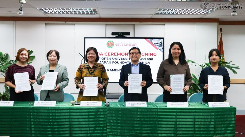 From left: Ms. Kelly Kathlene Ko, Program Officer, JPM; Ms. Yuiko Shigematsu, Assistant Director, JFM; Dr. Joane V. Serrano, UPOU Chancellor; Mr. Tsutomu “Ben” Suzuki, Director, JFM; Dr. Aurora V. Lacaste, UPOU Vice Chancellor for Academic Affairs (VCAA); and Ms. Hiroko Nishida, Executive Director of Kamenori Foundation.