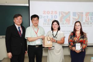 Chancellor Dr. Joane Serrano receiving a token of appreciation for her talk in the iUSR Forum in Kaohsiung Medical University