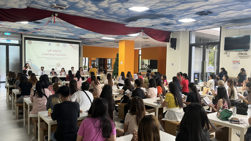 A full house at the UP VINTA Learning Caravan in Nanzih, Kaohsiung, Taiwan, where overseas Filipinos learned about UPOU’s academic programs and opportunities to pursue higher education through open and distance e-learning.