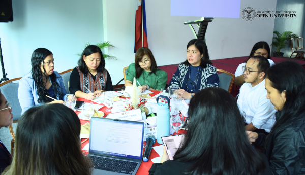 Chancellor Serrano with the participants during the breakout session.