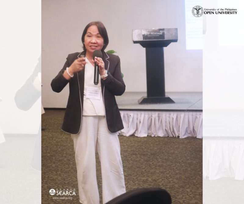 Dr. Melinda Bandalaria discusses UPOU’s Microcredentialing Program at the Roundtable Discussion on Microcredentials in Southeast Asia