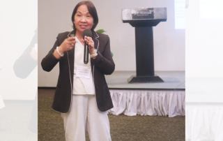 Dr. Melinda Bandalaria discusses UPOU’s Microcredentialing Program at the Roundtable Discussion on Microcredentials in Southeast Asia