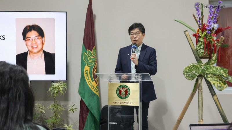 Professor Sodio C. N. Hsu outlines the academic exchange and study programs at KMU.