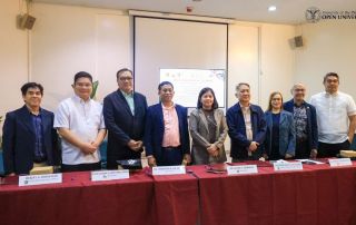UPOU Chancellor Joane V. Serrano (5th from left) joins the principal signatories during the ceremonial signing. From left to right: Bulacan State University Vice President for Academic Affairs Warlito M. Galita; City College of Angeles Chief Administrative Officer Beejay A. Sebastian; Mapúa University President Engr. Dodjie S. Maestrecampo, University of Science and Technology of Southern Philippines, President Dr. Ambrosio B. Cultura II; Eulogio “Amang” Rodriguez Institute of Science and Technology, President Dr. Rogelio T. Mamaradlo; University of the Cordilleras representative Engr. Rose Ellen Macabiog, Technological University of the Philippines President, Dr. Reynaldo R. Ramos; and Mariano Marcos State University Vice President for Resource Generation and Management, Dr. Bjorn Santos.
