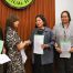 UPOU Chancellor Joane Serrano (right) shaking hands with Tarlac City Mayor Susan Yap (left) with other principal signatories (L-R): Tarlac Governor Christian Yap, UPOU FEd Dean Charisse Reyes, and UPOU FMDS Dean Finaflor Taylan.