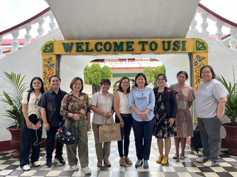 The UPOU team with Dr. Reyes and Dr. Abrigo of Unibersidad de Santa Isabel de Naga.