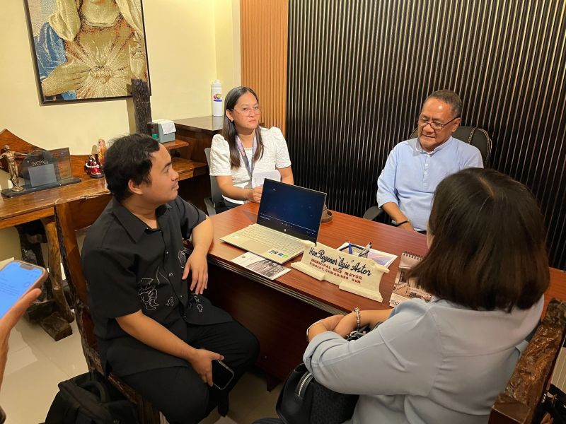 UPOU Chancellor and aProf. Pasahol with Vice Mayor Astor and Ms. Edith Mangalino Francisco, Municipal Planning and Development Coordinator