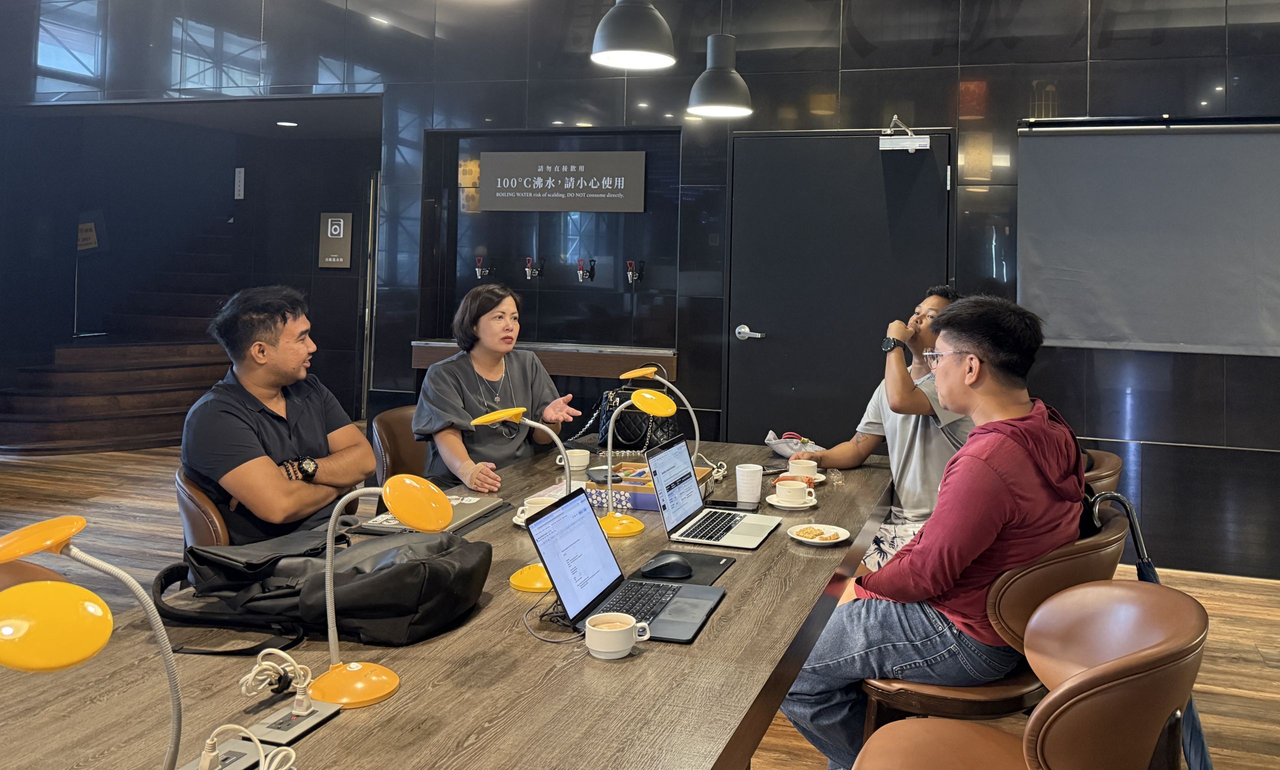 UPOU Chancellor Prof. Joane V. Serrano (2nd from the left) meets with a convener of the Bayanihan Lab Network/Home2Taiwan (1st from the left) and the Association of Filipino Students in Taiwan–NSYSU (3rd and 4th from the left).