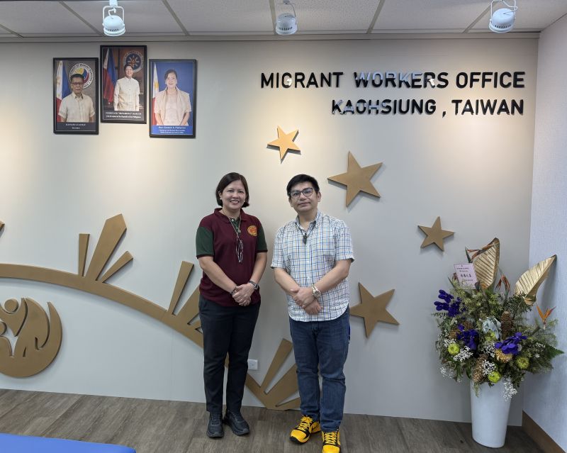 UPOU Chancellor Prof. Joane V. Serrano with DMW Labor Attaché David Des T. Dicang during the learning visit in MWO Kaohsiung, Taiwan.