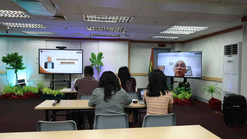 Dr. Fontanilla delivering his opening message via Zoom