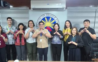 Dr. Jimmy G. Catanes, Director IV, Director of Office of Programs and Standards Development (OPSD), Commission on Higher Education (CHED) (fifth from left) and Dr. Joane V. Serrano (fourth from right) with the members of the UPOU Chancellor’s Advisory Council during the visit to CHED.